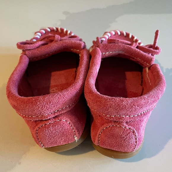 Minnetonka Kiltie Mocassin Sz 8 Hot Pink - Picture 6 of 6